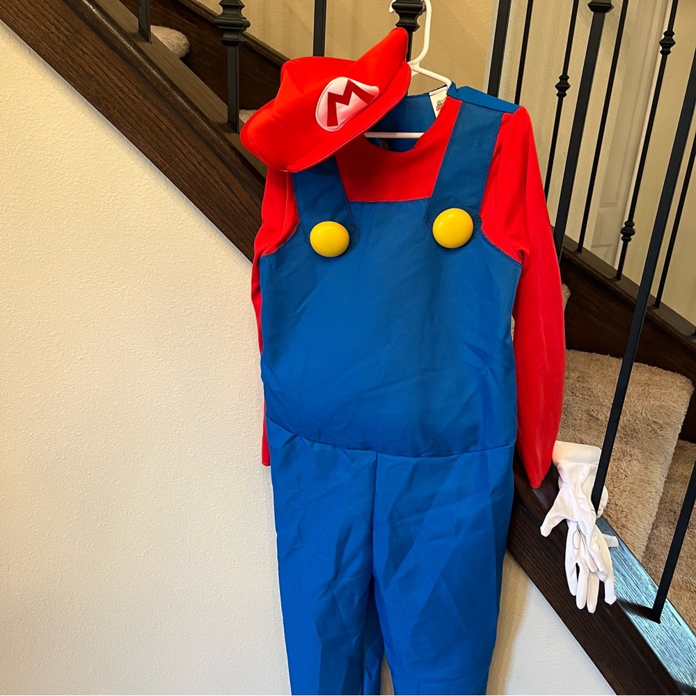 Super Mario Costume Boys size 7-8